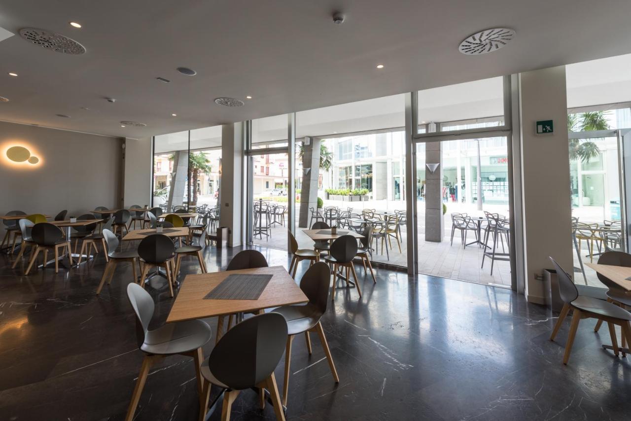 Hesperia Hotel & Residence Lido di Jesolo Exterior photo