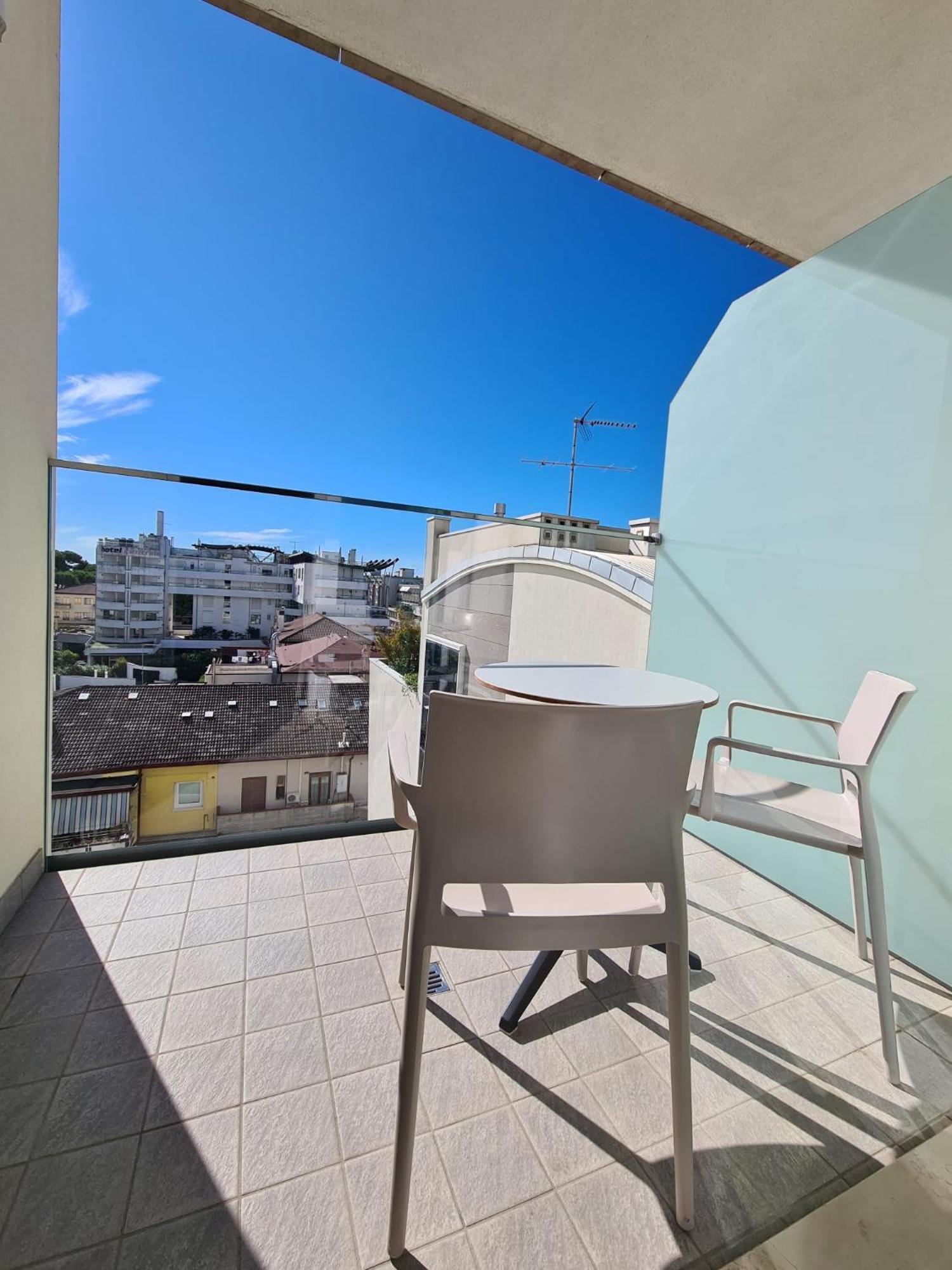 Hesperia Hotel & Residence Lido di Jesolo Room photo