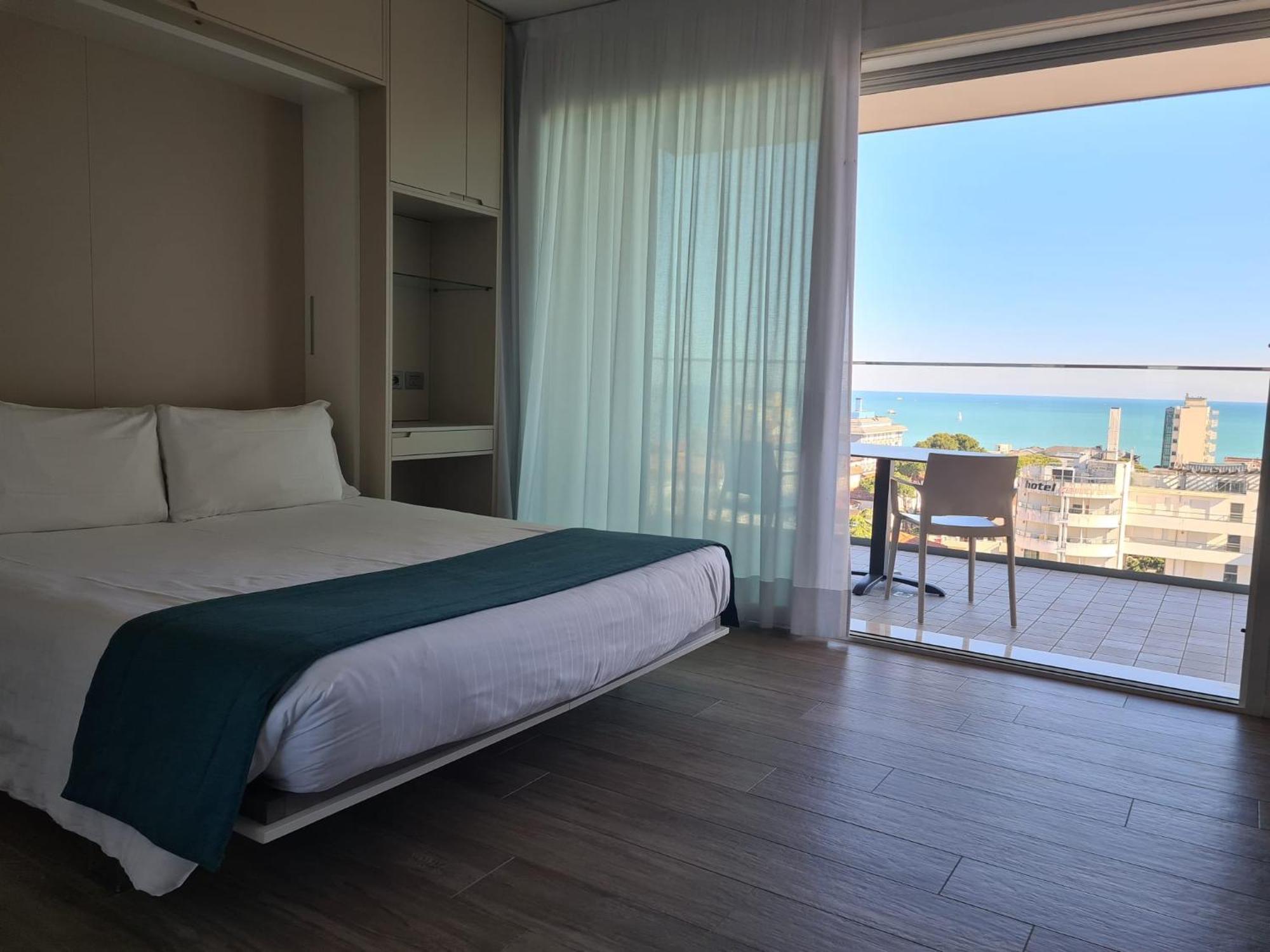 Hesperia Hotel & Residence Lido di Jesolo Room photo