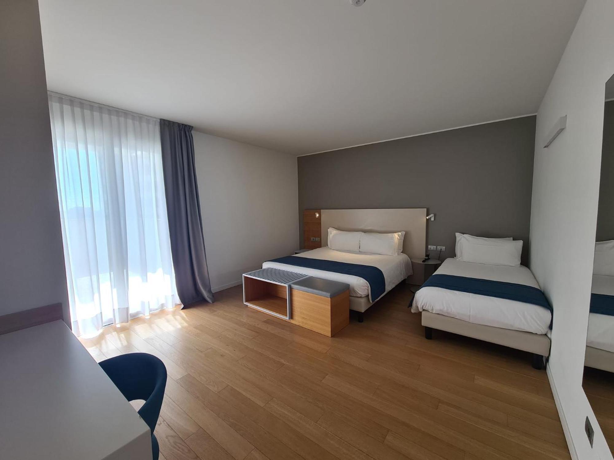 Hesperia Hotel & Residence Lido di Jesolo Room photo